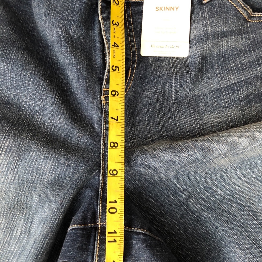 Torrid Jeans Womens 18 R Skinny Skyline Stretch Blue Jeans Comfort Med Dark Wash - Picture 8 of 11